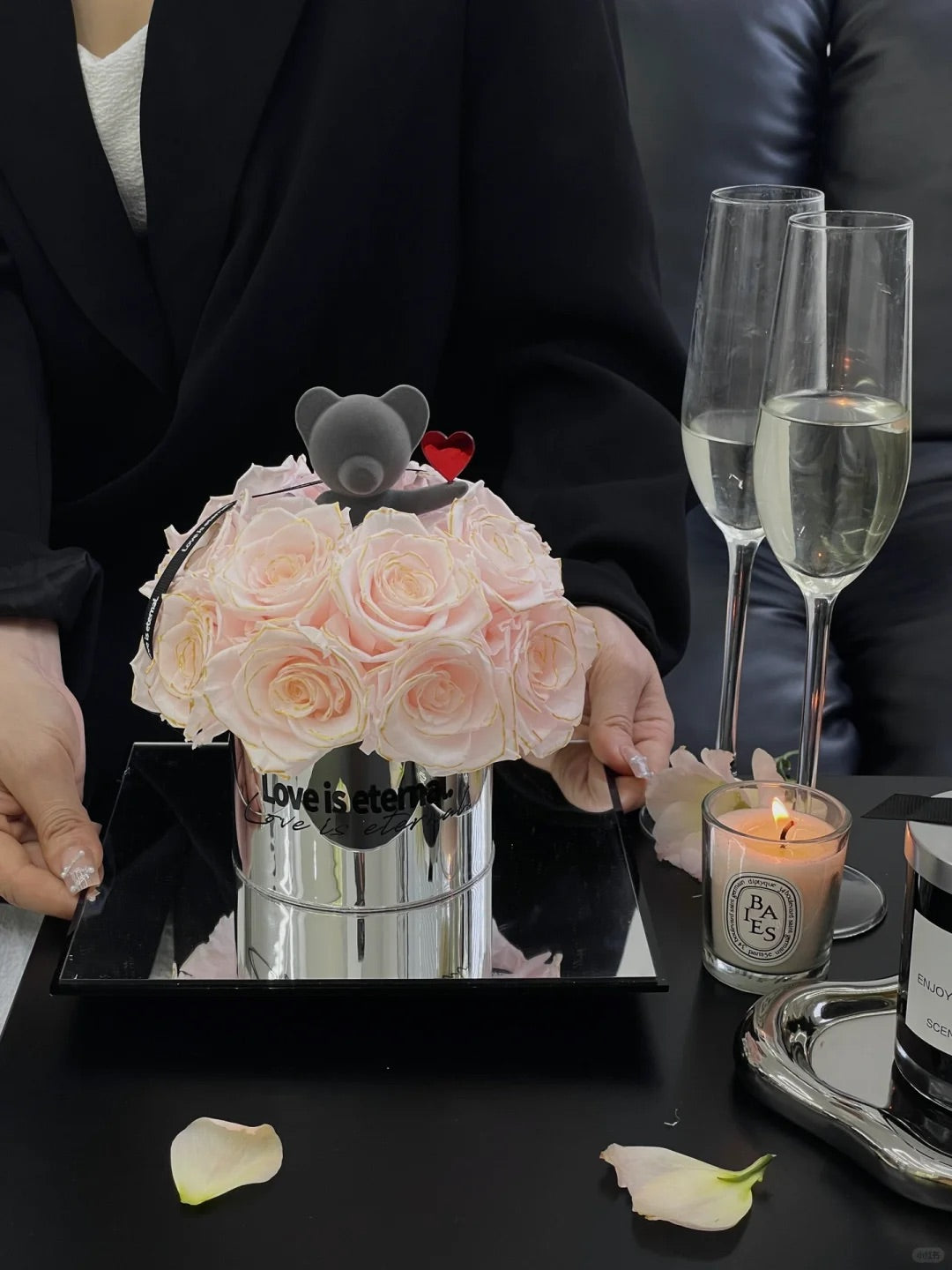 Eternal Flower Than Heart Bear Hug Bucket